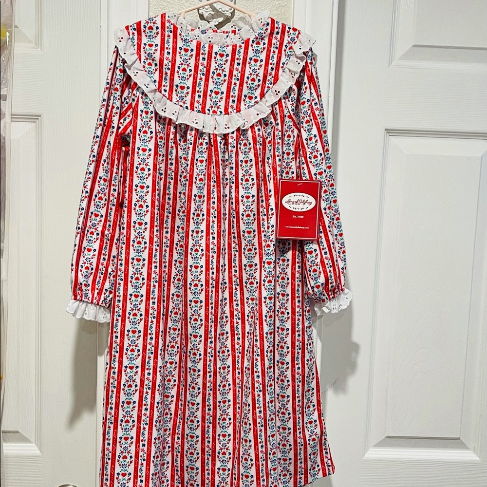 NWT Lanz of Salzburg Nightgown for girls